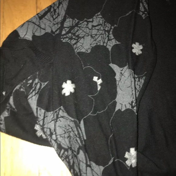 People’s Liberation Floral Flower Tree Branch Black Shrug Shawl Sweater Size Med - Picture 3 of 4